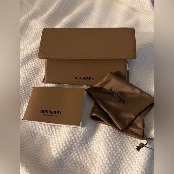 Burberry Tan Leather Clutch/Case with dustbag 👍🔥 - Picture 1 of 6